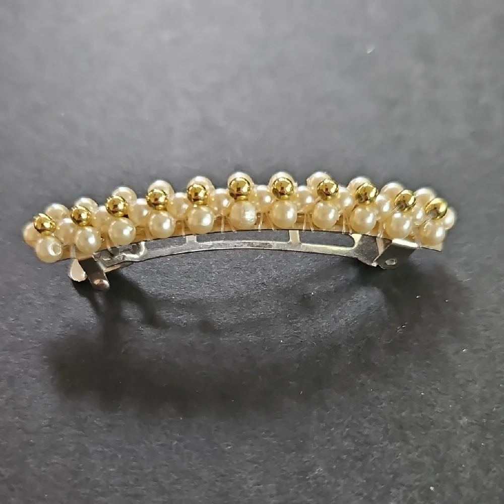 Elegant Pearl and Gold Hair Barrette - Picture 1 of 3
